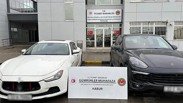 Gümrük muhafaza ekiplerinden 445 milyon lira değerinde kaçak otomobil operasyonu
