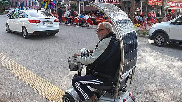 Güneş enerjili engelli aracı yaptı