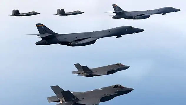 Güney Kore'de savaş uçağı yerleşim alanına yanlışlıkla bomba attı
