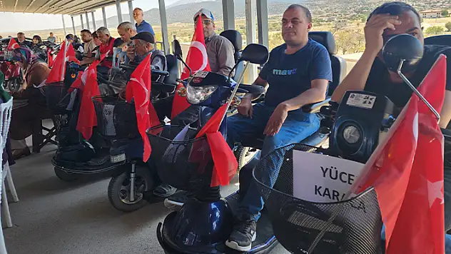 Güneysınır'da 80 akülü araç ihtiyaç sahiplerine dağıtıldı
