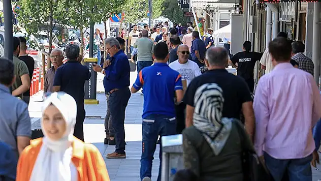 Gurbetçiler baba ocağı 'Kuluforniya'nın nüfusunu her yaz üçe katlıyor
