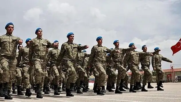 Gurbetçiler için dövizli askerlik bedeli belli oldu