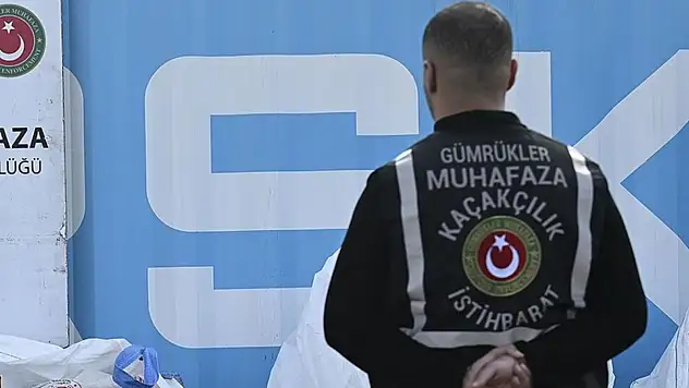 Gürbulak Gümrük Sahası'nda 394 kilogram metamfetamin cinsi uyuşturucu madde ele geçirildi