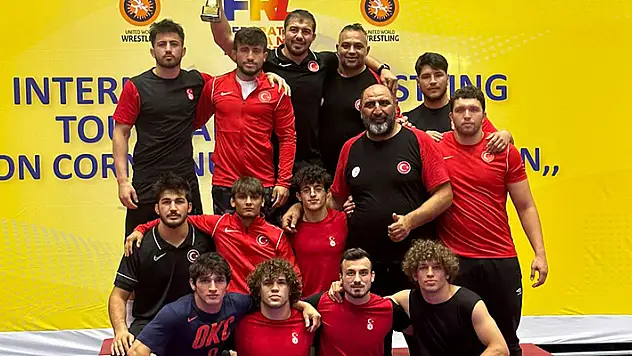 Güreş Milli Takımı birincilik elde etti