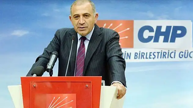 Gürsel Tekin: 'Bedelli askerlik iptal edilecek'