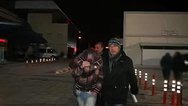 Güvenlik kamerası kayıtlarını da çalmışlar