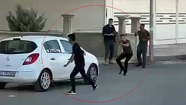 Güvenlik korucusu ev sahibi ile yakınları, kiracı polisi dövüp silahını gasbetti