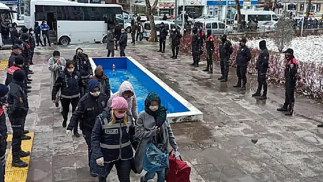 Güzellik firmasına Konya'nın da olduğu 18 ilde 'dolandırıcılık' operasyonu

