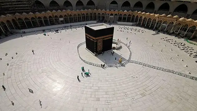 Hacca gitmeye hazırlanan Türk hacı adaylarına kötü haber! Çin aşısı olanlar gidemeyecek

