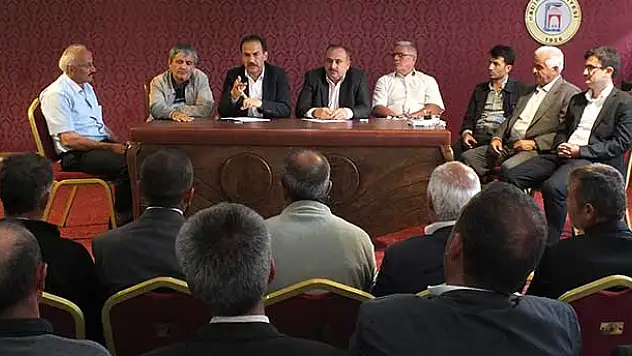 Hadim Belediye Başkanı Hadimioğlu, muhtarlarla buluştu
