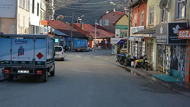 Hadim'de cadde ve sokaklarda sessizlik hakim