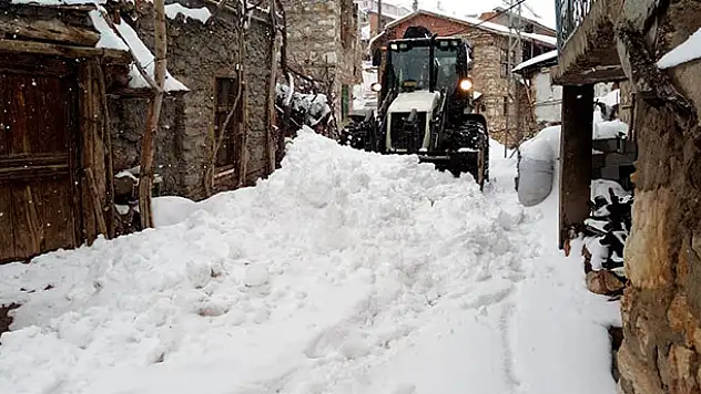 Hadim'de kar mesaisi başladı
