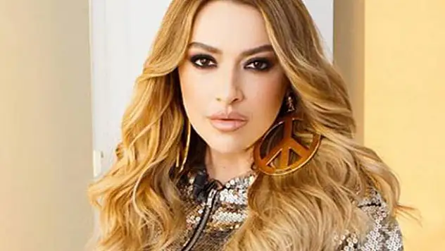 Hadise dolandırıcılara isyan etti