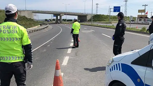 Hafta içi sokağa çıkma ve seyahat yasağı geliyor! İşte seyahat yasağı getirilecek 20 şehir