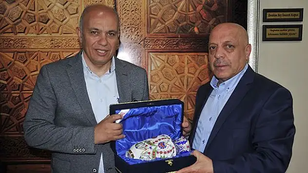 Hak-İş Genel Başkanı Arslan'dan Başkan Çalışkan'a ziyaret