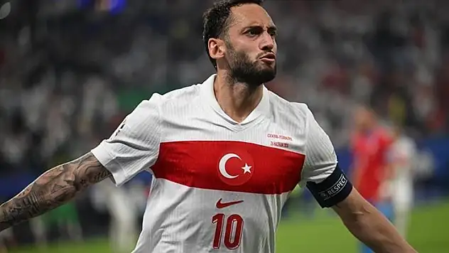 Hakan Çalhanoğlu 'dalya' diyecek