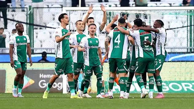 Hakeme rağmen kazandık! Konyaspor 3 maçlık hasreti dindirdi