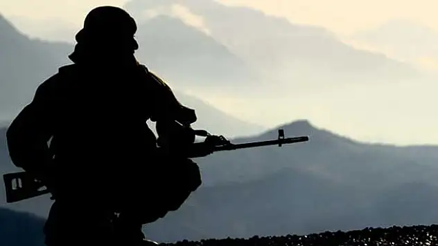 Hakkari'de askeri araç kaza yaptı: 1 şehit
