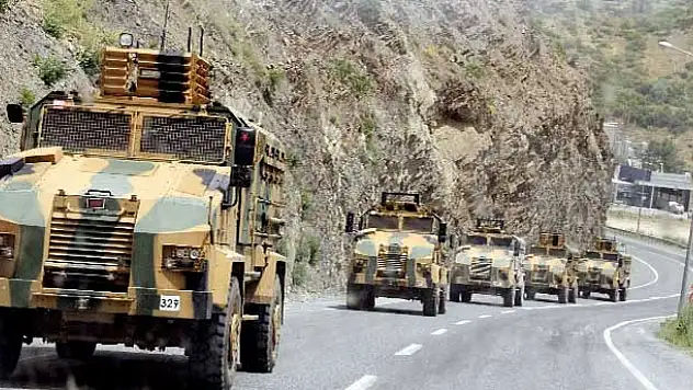 Hakkari'de askeri hareketlilik