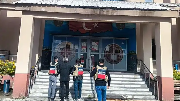 Hakkari'de değişik suçlardan 23 kişi tutuklandı