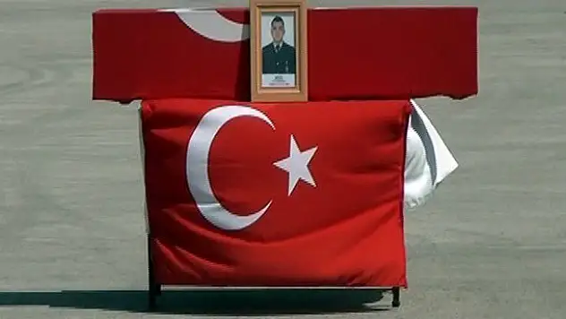 Hakkari'de şehit düşen Uzman Çavuş için askeri tören