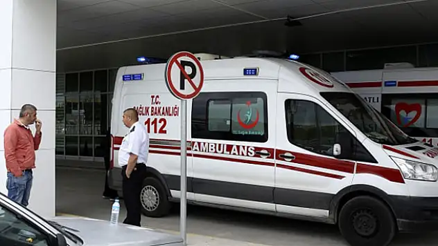 Hakkari'de teröristler işçilere saldırdı