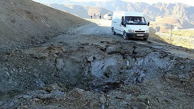 Hakkari'de yola döşenen patlayıcı imha edildi