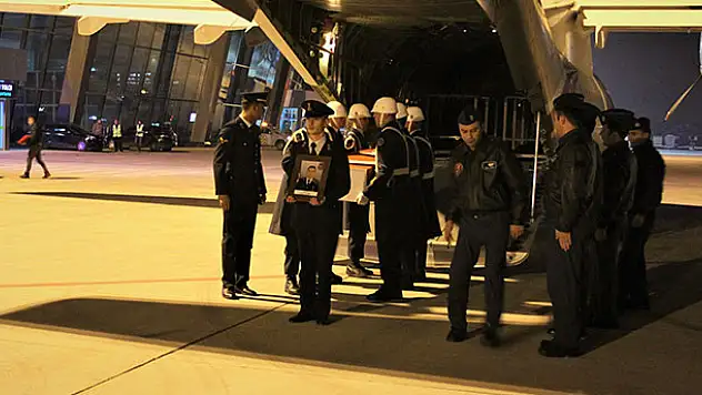 Hakkari'deki silah kazasında şehit olan askerin cenazesi Konya'ya getirildi