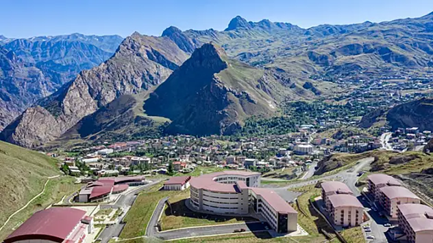 Hakkari Üniversitesi 13 öğretim üyesi alacak
