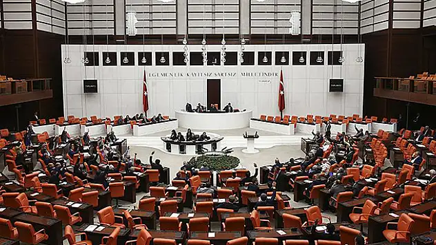 Hakkari ve Şırnak'la ilgili düzenleme tasarı metninden çıkarıldı