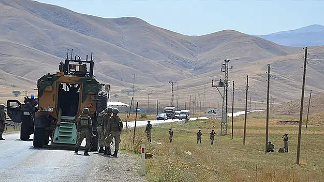 Hakkari Yüksekova'da Mehmetçiğin dikkati faciayı önledi