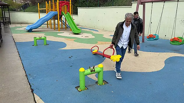 Hakkari'de çocuk oyun parkı ikinci kez tahrip edildi
