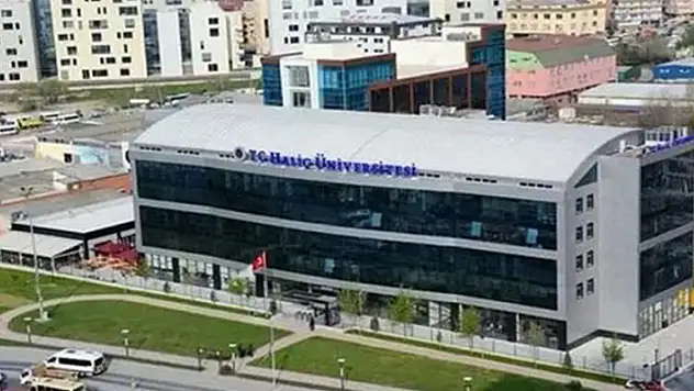 Haliç Üniversitesi 49 öğretim üyesi alacak
