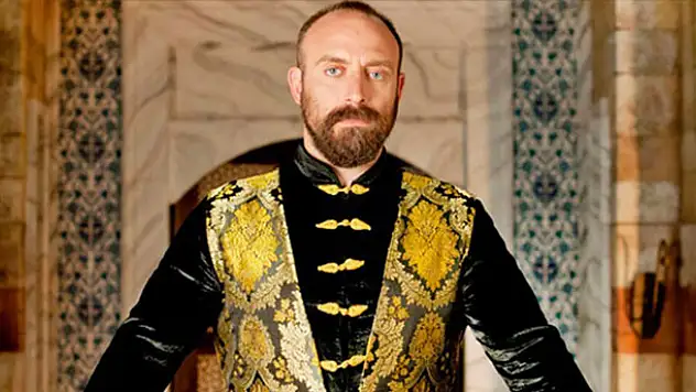 Halit Ergenç'in yeni partneri...