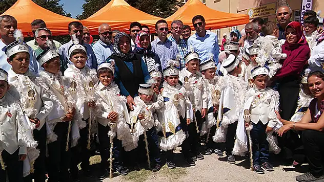 Halkapınar'da 30 çocuk sünnet edildi