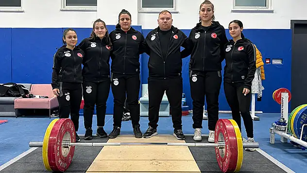 Halterciler, Arnavutluk'ta terleyecek

