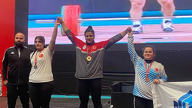 Halterde Konya fırtınası
