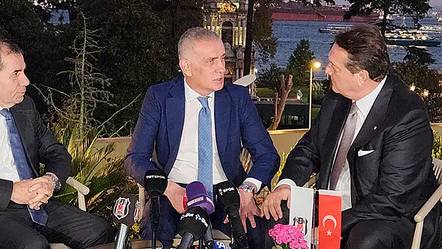 Hasan Arat, Dursun Özbek ve İbrahim Hacıosmanoğlu, açılışta bir araya geldi