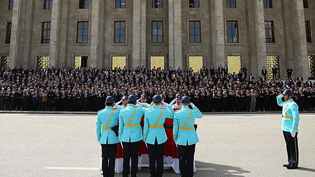 Hasan Celal Güzel için TBMM'de tören düzenlendi