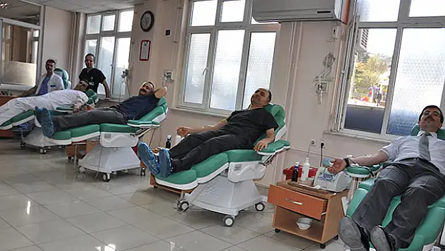 Hastalarına hem 'kan' hem 'can' verdiler