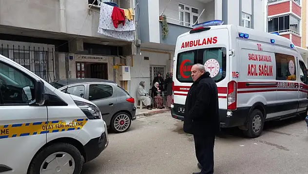 Hastane çalışanı genç evinin mutfağında tabancayla vurulmuş halde ölü bulundu
