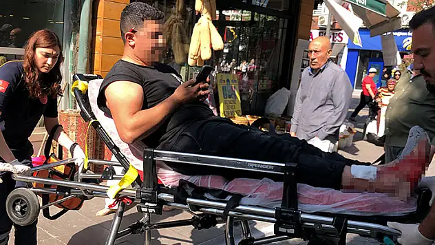 Hastaneye kaldırılırken bile telefonu elinden bırakmadı