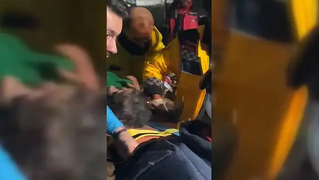 Hatay'da 1,5 yaşındaki Sela bebek ve ailesi depremden 96 saat sonra enkazdan kurtarıldı
