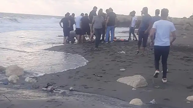 Hatay'da denize giren 2 kişi boğuldu
