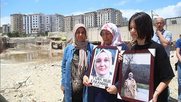 Hatay'da depremde yıkılan Rönesans Rezidans'ta 55 kişi hala kayıp!