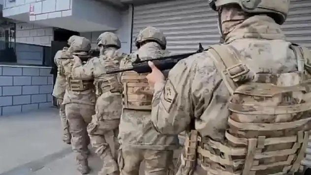 Hatay'da göçmen kaçakçılığı örgütü çökertildi!