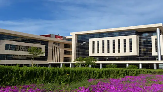 Hatay Mustafa Kemal Üniversitesi  içerisindeki ticari alanlar kiraya verilecek