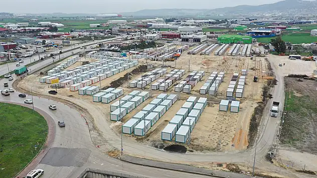 Hatay'daki Konya Konteyner Kentte 349 konteynerin yerleşimi tamamlandı
