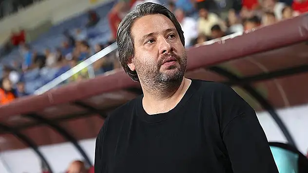 Hatayspor'da teknik direktör Özhan Pulat ile yollar ayrıldı
