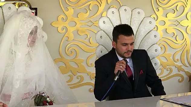 Hatice ile Raşit dünya evine girdi